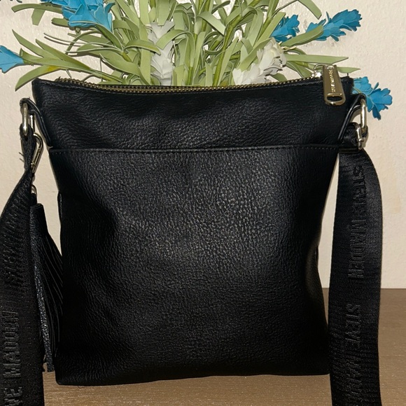 STEVE MADDEN Glamjem Crossbody Bag - Picture 5 of 13